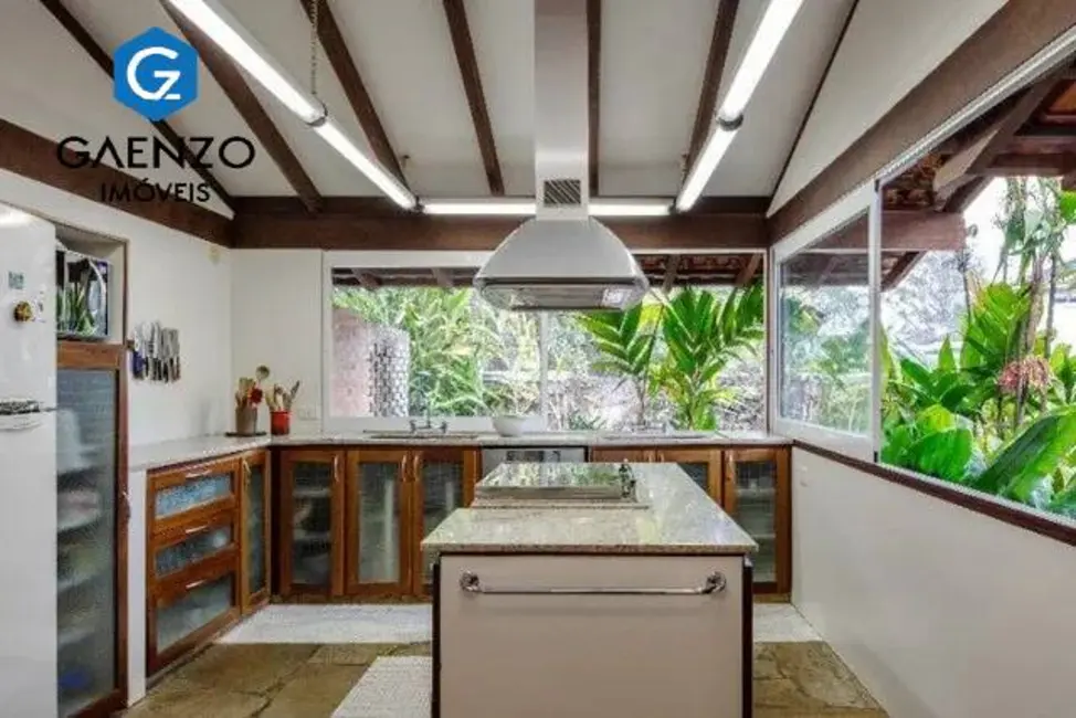 Casa de Condomínio com 3 quartos à venda, 2000m2 em Recanto Impla, Carapicuiba - SP - imagem 8 Foto 8 de Casa de Condomínio com 3 quartos à venda, 2000m2 em Recanto Impla, Carapicuiba - SP