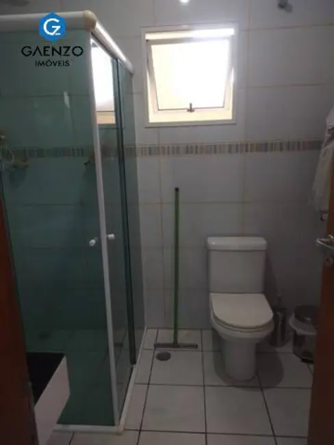 Sobrado com 3 quartos à venda, 275m2 em Jardim das Flores, Osasco - SP - imagem 4 Foto 4 de Sobrado com 3 quartos à venda, 275m2 em Jardim das Flores, Osasco - SP