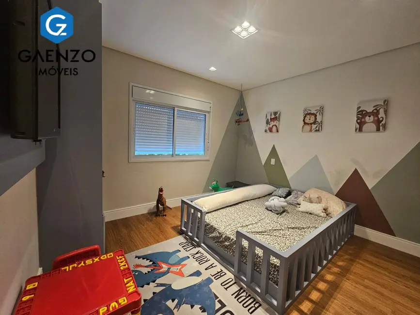 Foto 6 de Casa com 4 quartos à venda, 300m2 em Barueri - SP