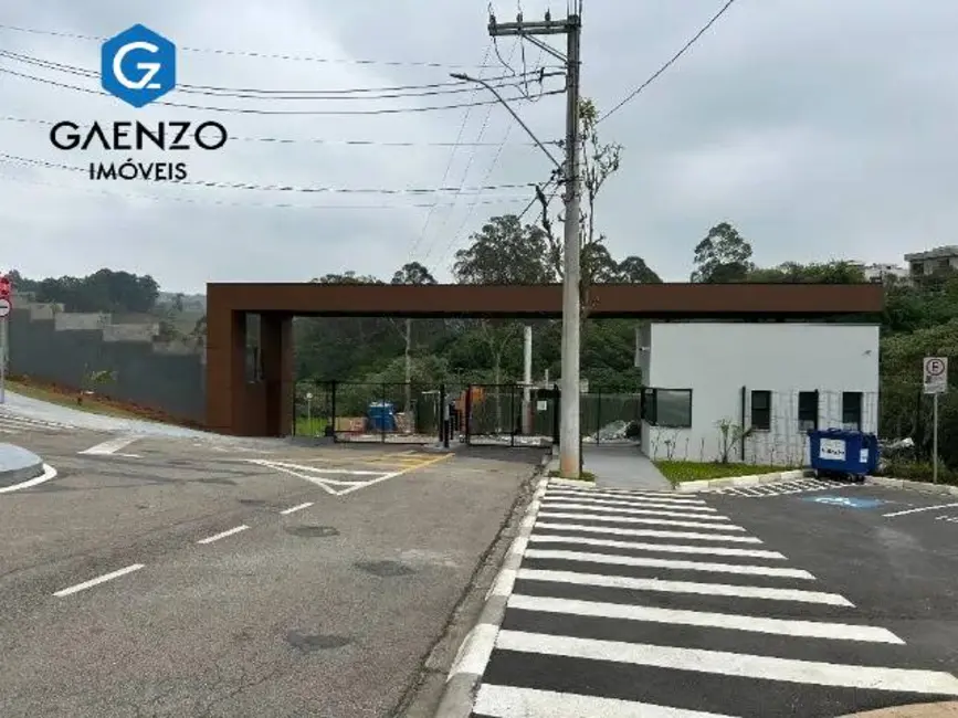 Foto 1 de Terreno / Lote à venda, 267m2 em Suru, Santana De Parnaiba - SP