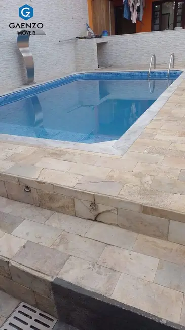 Sobrado com 3 quartos à venda, 329m2 em Vila Osasco, Osasco - SP - imagem 3 Foto 3 de Sobrado com 3 quartos à venda, 329m2 em Vila Osasco, Osasco - SP