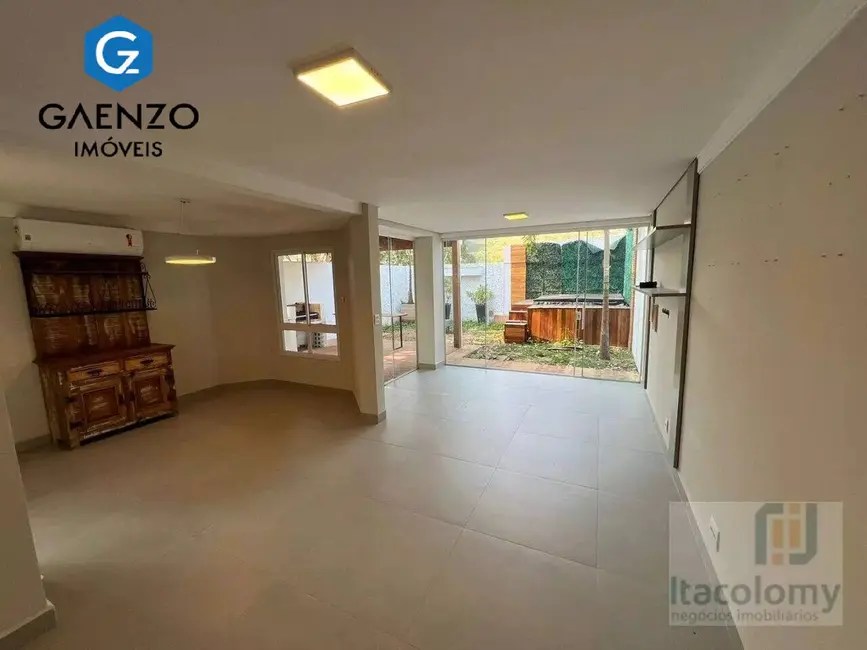 Foto 4 de Casa de Condomínio com 3 quartos à venda, 170m2 em Tamboré, Santana De Parnaiba - SP