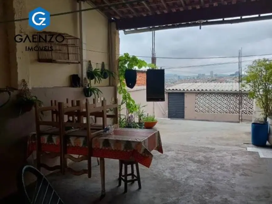 Casa com 3 quartos à venda, 125m2 em Santo Antônio, Osasco - SP - imagem 8 Foto 8 de Casa com 3 quartos à venda, 125m2 em Santo Antônio, Osasco - SP