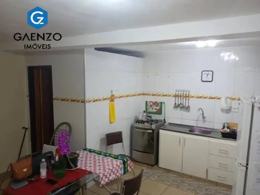 Casa com 3 quartos à venda, 125m2 em Santo Antônio, Osasco - SP - imagem 4 Foto 4 de Casa com 3 quartos à venda, 125m2 em Santo Antônio, Osasco - SP