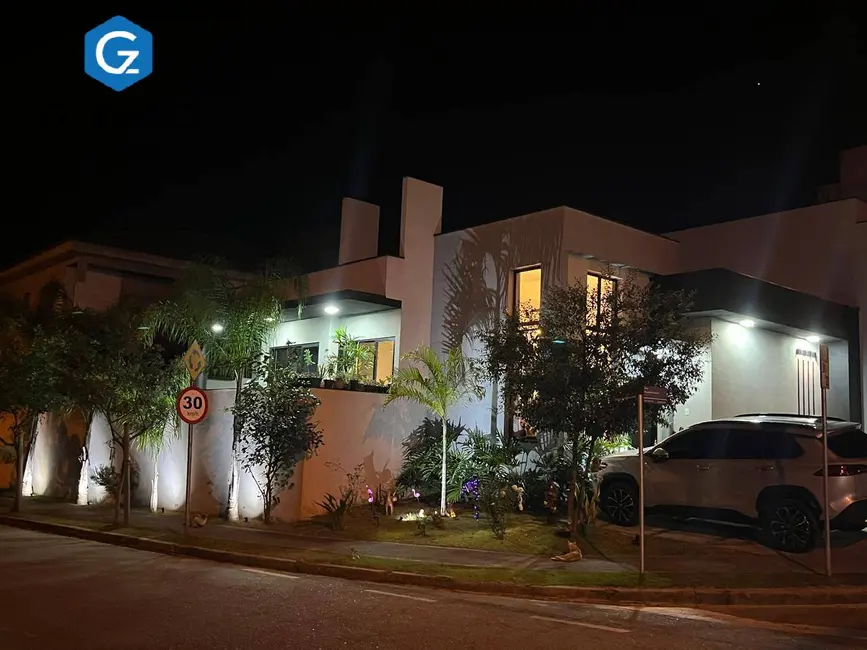 Casa de Condomínio com 3 quartos à venda, 207m2 em Loteamento Dinorá Rosa, Sorocaba - SP - imagem 3 Foto 3 de Casa de Condomínio com 3 quartos à venda, 207m2 em Loteamento Dinorá Rosa, Sorocaba - SP