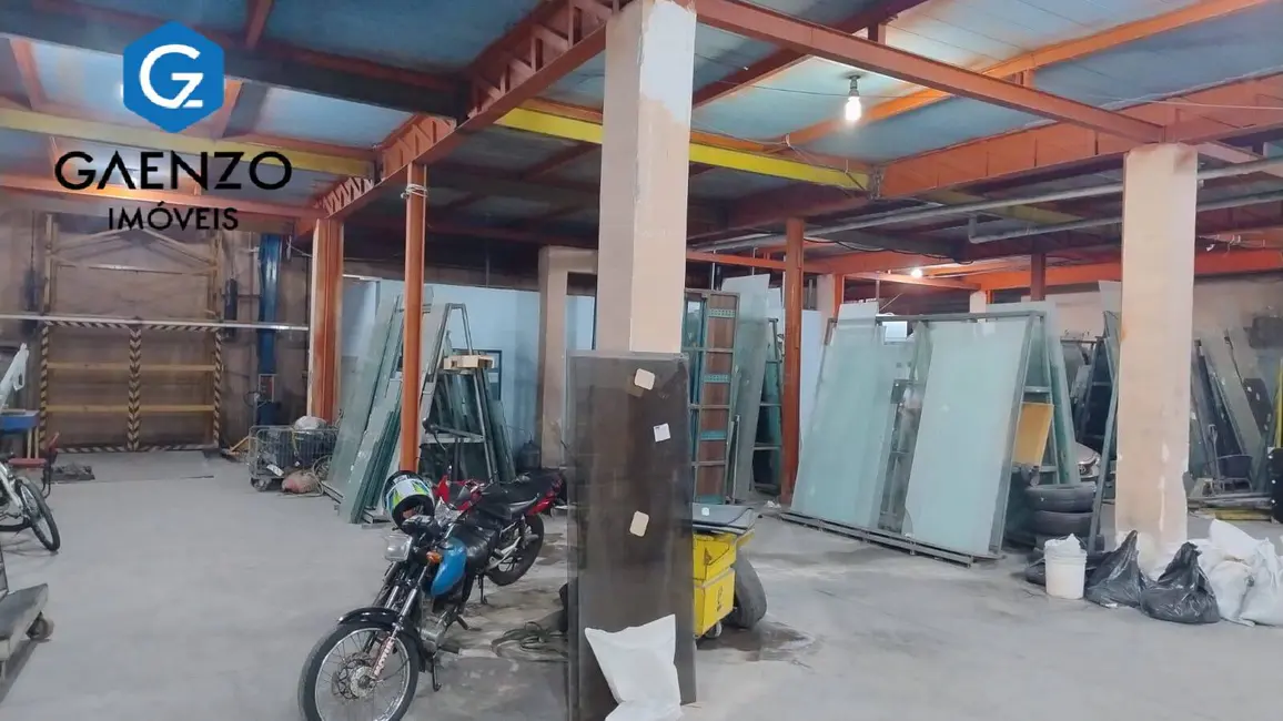 Armazém / Galpão à venda, 1300m2 em km 18, Osasco - SP - imagem 6 Foto 6 de Armazém / Galpão à venda, 1300m2 em km 18, Osasco - SP