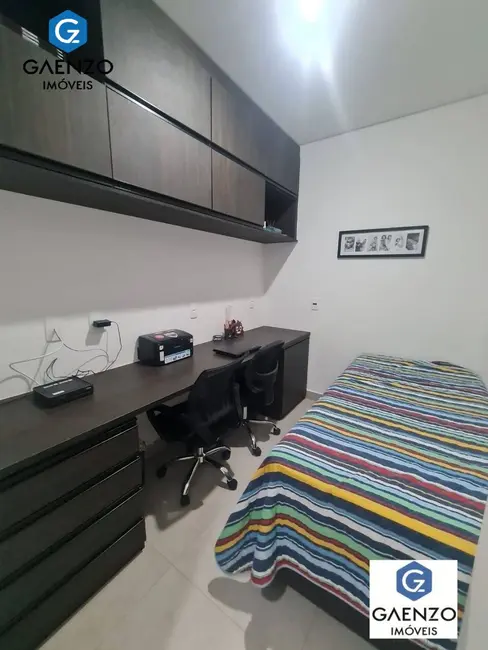 Foto 6 de Casa de Condomínio com 3 quartos à venda, 266m2 em Suru, Santana De Parnaiba - SP