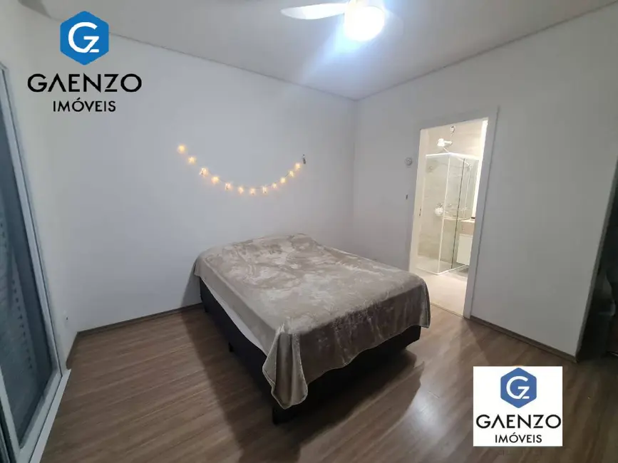 Foto 7 de Casa de Condomínio com 3 quartos à venda, 266m2 em Suru, Santana De Parnaiba - SP