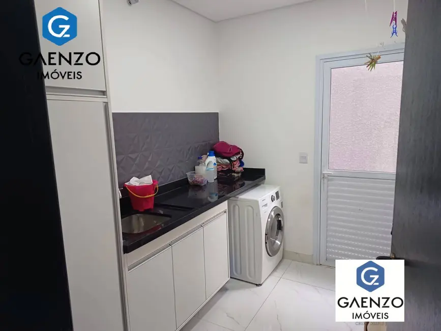 Foto 4 de Casa de Condomínio com 4 quartos à venda, 252m2 em Suru, Santana De Parnaiba - SP