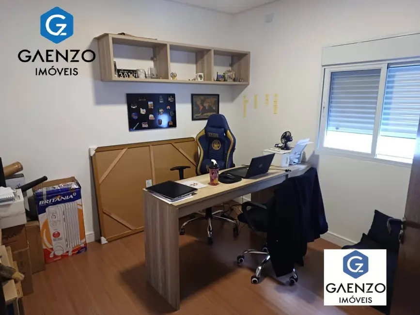 Foto 9 de Casa de Condomínio com 4 quartos à venda, 252m2 em Suru, Santana De Parnaiba - SP