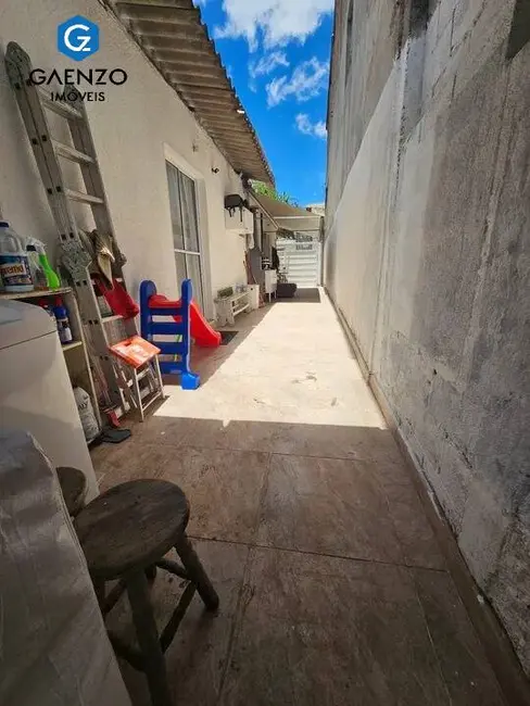 Casa com 2 quartos à venda, 125m2 em Santa Maria, Osasco - SP - imagem 8 Foto 8 de Casa com 2 quartos à venda, 125m2 em Santa Maria, Osasco - SP