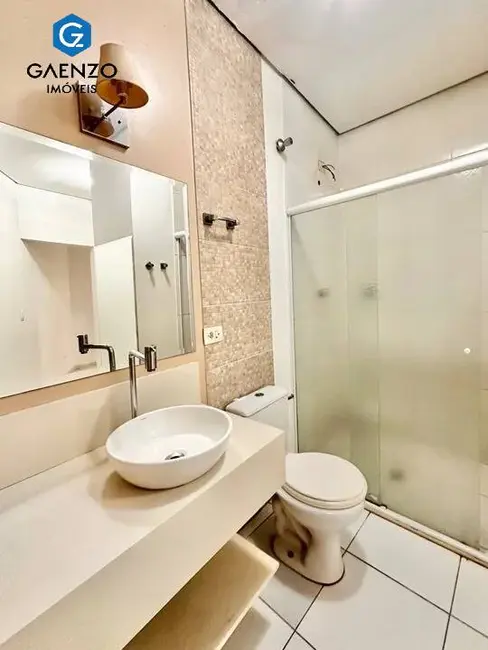 Foto 12 de Casa com 2 quartos para alugar, 150m2 em Jardim Roberto, Osasco - SP