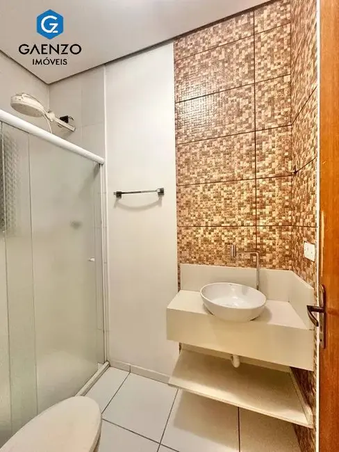Casa com 2 quartos para alugar, 150m2 em Jardim Roberto, Osasco - SP - imagem 5 Foto 5 de Casa com 2 quartos para alugar, 150m2 em Jardim Roberto, Osasco - SP