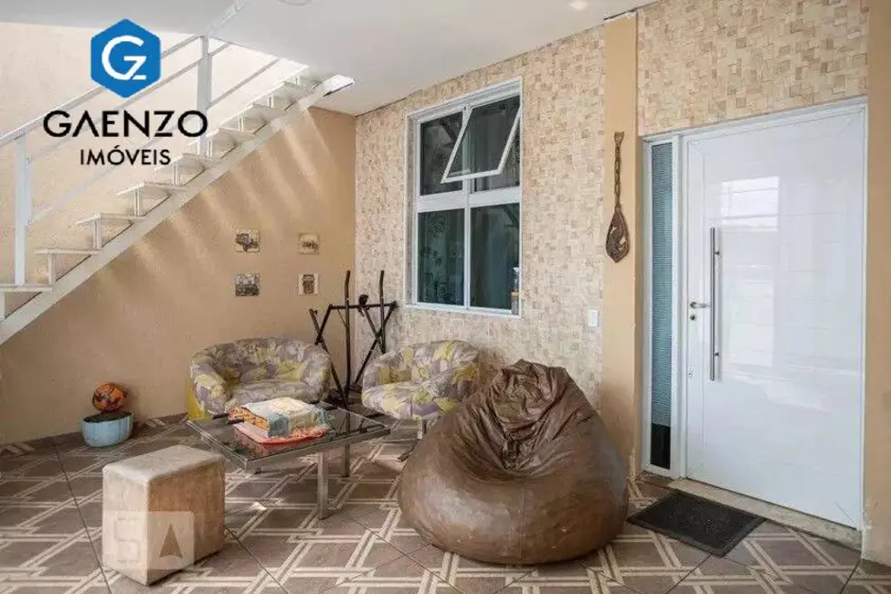 Casa com 4 quartos à venda, 320m2 em Bandeiras, Osasco - SP - imagem 3 Foto 3 de Casa com 4 quartos à venda, 320m2 em Bandeiras, Osasco - SP