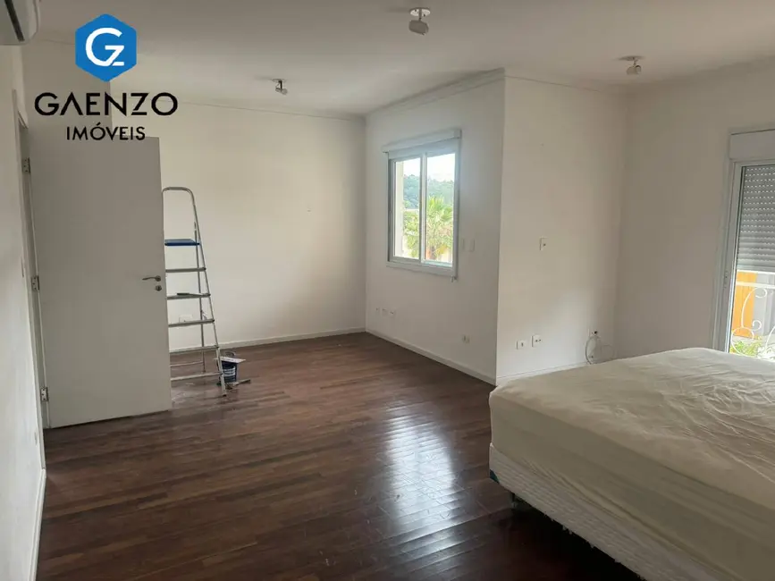 Casa de Condomínio com 5 quartos à venda e para alugar, 440m2 em Tamboré, Barueri - SP - imagem 8 Foto 8 de Casa de Condomínio com 5 quartos à venda e para alugar, 440m2 em Tamboré, Barueri - SP