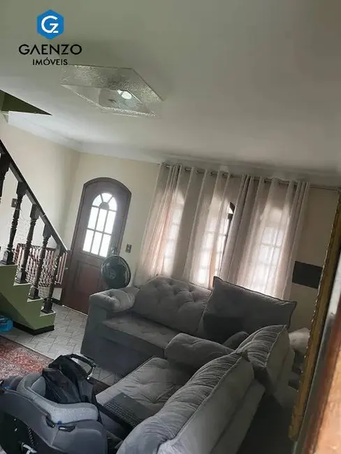 Casa com 2 quartos à venda em Osasco - SP - imagem 3 Foto 3 de Casa com 2 quartos à venda em Osasco - SP