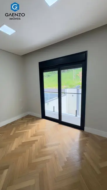 Foto 2 de Casa de Condomínio com 3 quartos à venda, 384m2 em Barueri - SP
