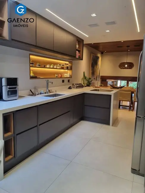 Foto 4 de Casa com 3 quartos à venda, 200m2 em Alphaville, Santana De Parnaiba - SP