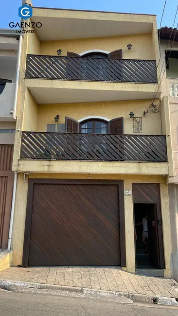 Foto 1 de Sobrado com 3 quartos à venda, 150m2 em Jardim Roberto, Osasco - SP