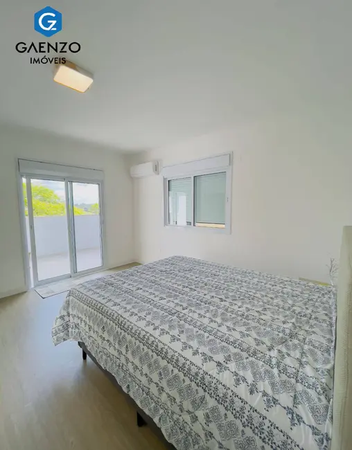 Foto 5 de Casa de Condomínio com 3 quartos à venda, 360m2 em Alphaville, Santana De Parnaiba - SP