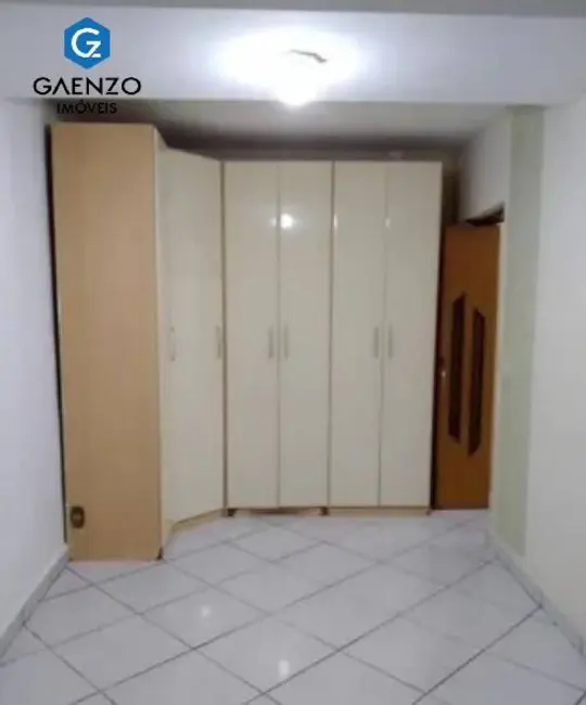 Casa com 8 quartos à venda, 327m2 em Bela Vista, Osasco - SP - imagem 4 Foto 4 de Casa com 8 quartos à venda, 327m2 em Bela Vista, Osasco - SP