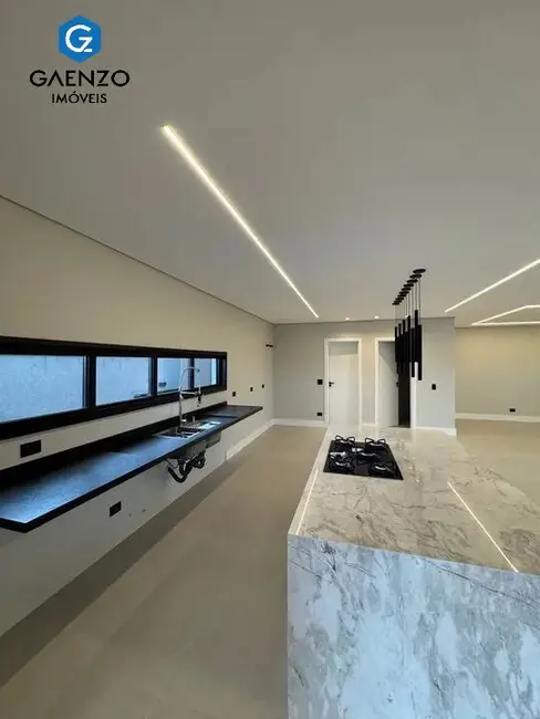 Casa de Condomínio com 3 quartos à venda, 378m2 em Sítio do Morro, Santana De Parnaiba - SP - imagem 9 Foto 9 de Casa de Condomínio com 3 quartos à venda, 378m2 em Sítio do Morro, Santana De Parnaiba - SP