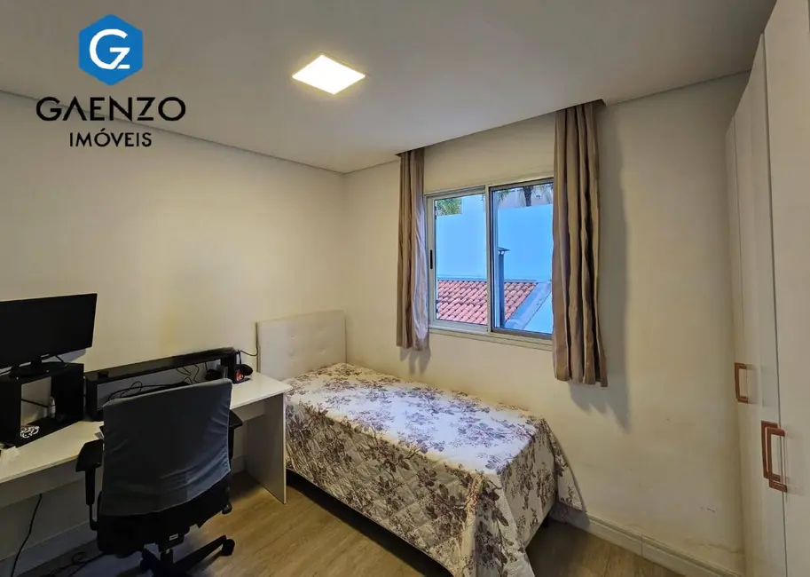 Casa de Condomínio com 3 quartos à venda em Tamboré, Santana De Parnaiba - SP - imagem 5 Foto 5 de Casa de Condomínio com 3 quartos à venda em Tamboré, Santana De Parnaiba - SP