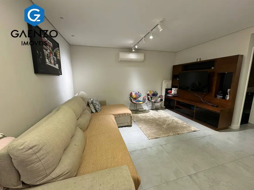 Foto 2 de Sobrado com 3 quartos à venda, 322m2 em Adalgisa, Osasco - SP