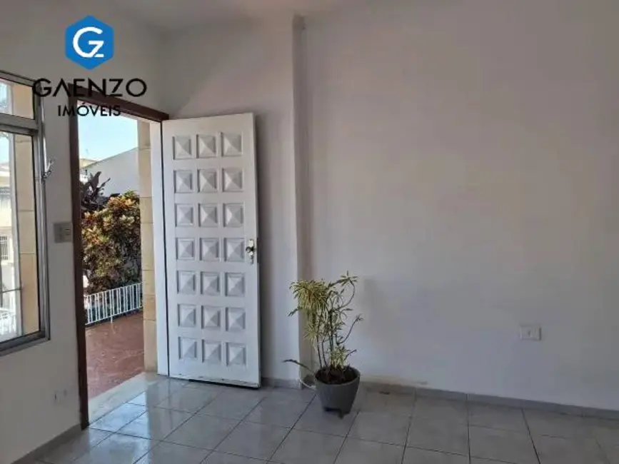 Foto 2 de Casa com 3 quartos à venda, 150m2 em Vila Campesina, Osasco - SP