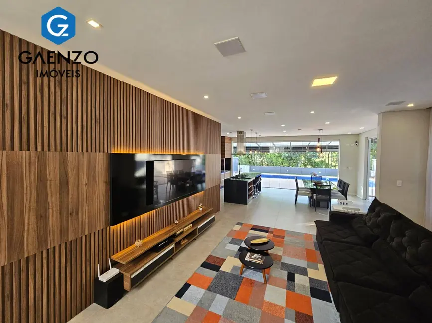 Foto 6 de Casa de Condomínio com 3 quartos à venda, 360m2 em Sítio do Rosário, Santana De Parnaiba - SP