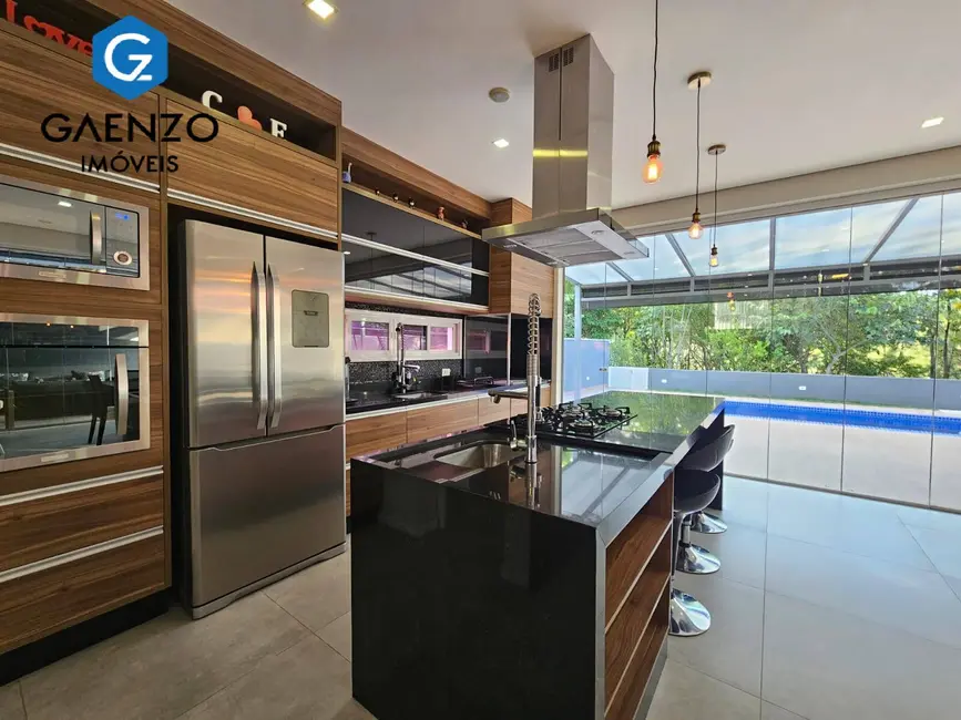 Foto 7 de Casa de Condomínio com 3 quartos à venda, 360m2 em Sítio do Rosário, Santana De Parnaiba - SP