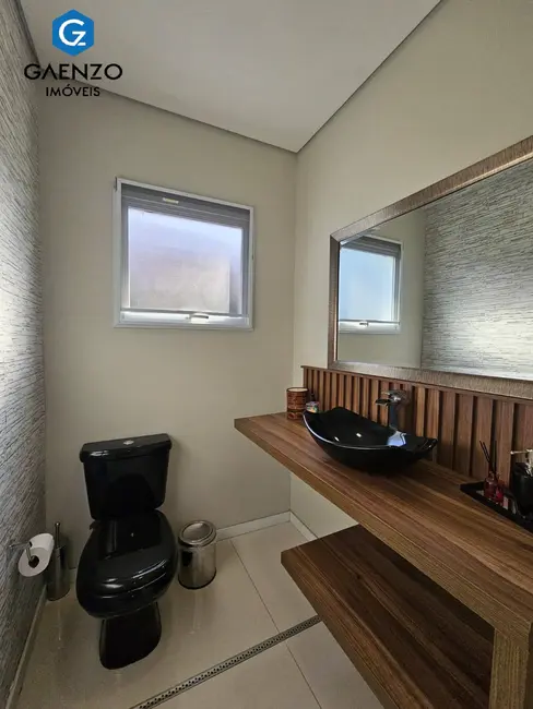 Foto 9 de Casa de Condomínio com 3 quartos à venda, 360m2 em Sítio do Rosário, Santana De Parnaiba - SP