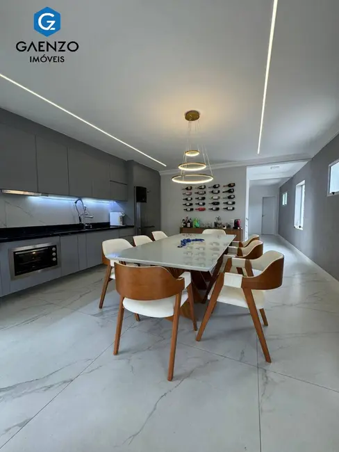 Foto 6 de Casa de Condomínio com 4 quartos à venda, 331m2 em Suru, Santana De Parnaiba - SP