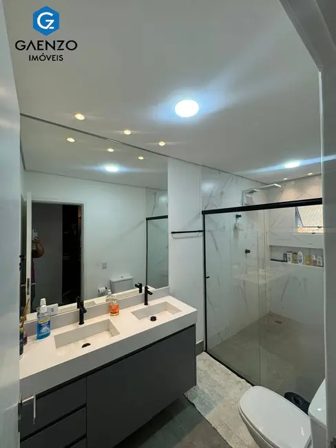 Foto 8 de Casa de Condomínio com 4 quartos à venda, 331m2 em Suru, Santana De Parnaiba - SP