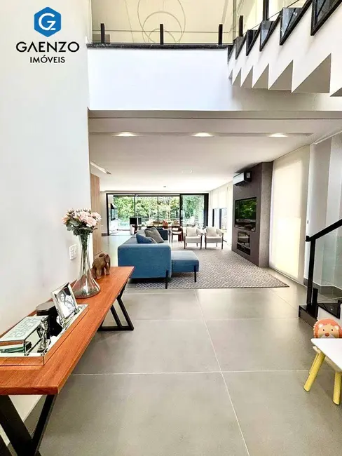 Foto 5 de Casa de Condomínio com 4 quartos à venda, 420m2 em Quintas do Ingaí, Santana De Parnaiba - SP