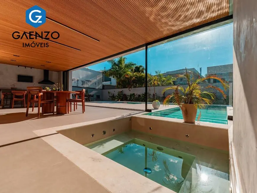 Foto 8 de Casa de Condomínio com 5 quartos à venda, 668m2 em Jardim do Golf I, Jandira - SP