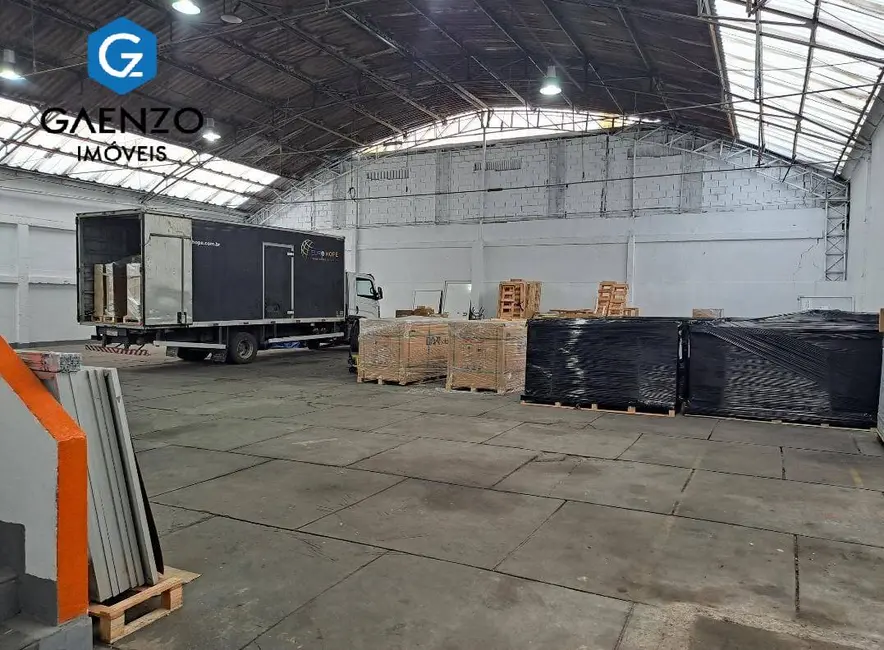 Foto 1 de Armazém / Galpão à venda, 600m2 em Piratininga, Osasco - SP