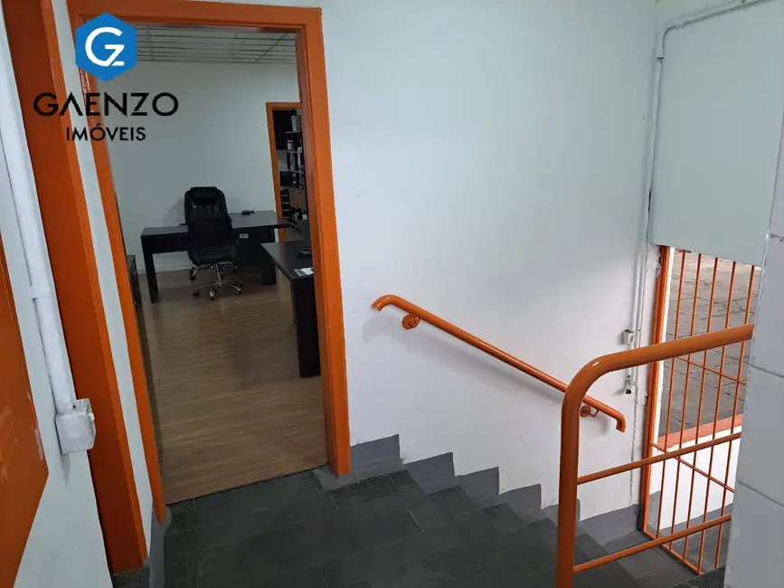 Foto 3 de Armazém / Galpão à venda, 600m2 em Piratininga, Osasco - SP