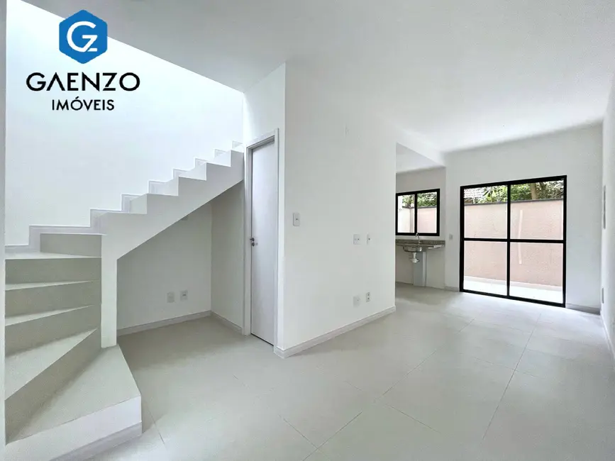 Foto 1 de Casa de Condomínio com 2 quartos à venda, 60m2 em Ayrosa, Osasco - SP