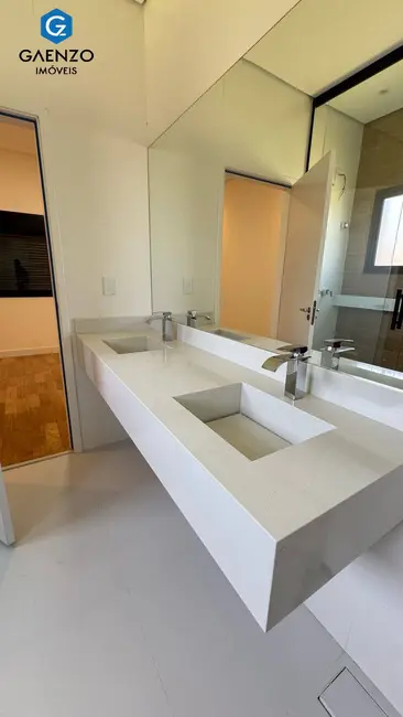 Foto 9 de Casa de Condomínio com 3 quartos à venda, 187m2 em Chácara Jaguari (Fazendinha), Santana De Parnaiba - SP