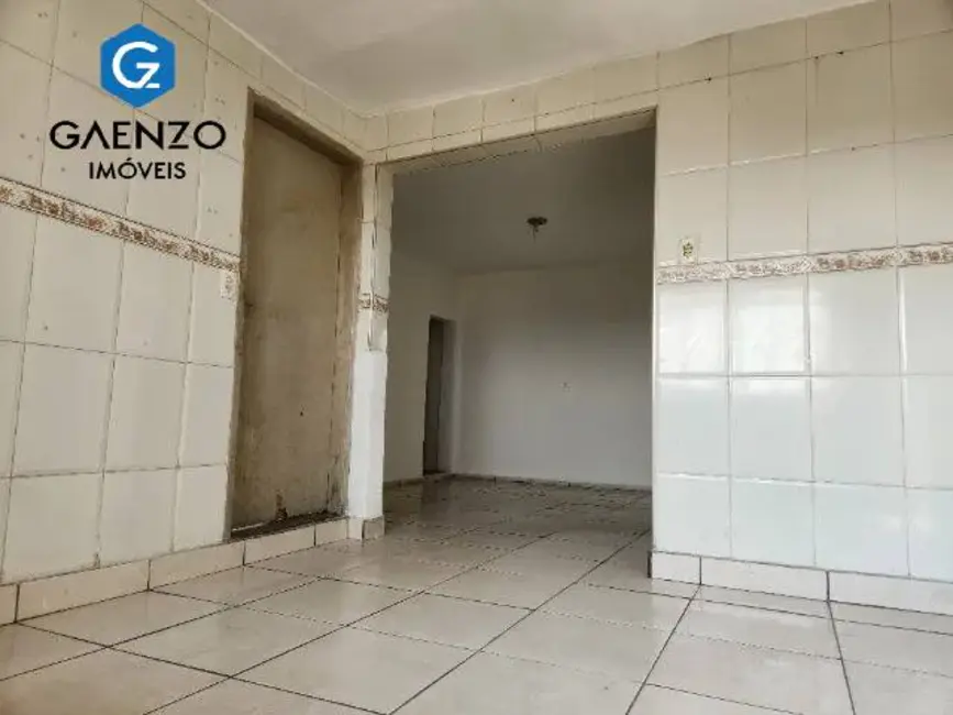 Foto 2 de Sobrado com 4 quartos à venda, 250m2 em Pestana, Osasco - SP