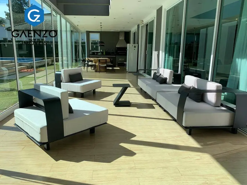Foto 1 de Casa de Condomínio com 4 quartos à venda, 680m2 em Residencial Morada dos Lagos, Barueri - SP
