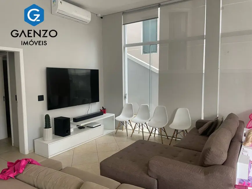 Foto 5 de Casa de Condomínio com 5 quartos à venda, 400m2 em São Paulo II, Cotia - SP