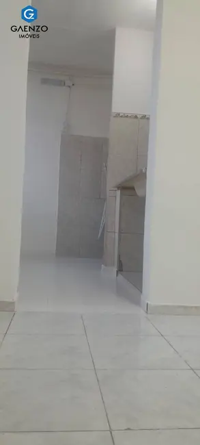 Foto 4 de Apartamento com 2 quartos à venda, 42m2 em Conjunto Habitacional Presidente Castelo Branco, Carapicuiba - SP