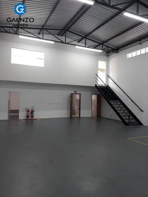 Foto 9 de Armazém / Galpão para alugar, 500m2 em km 18, Osasco - SP