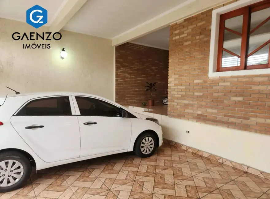 Foto 1 de Sobrado com 3 quartos à venda, 203m2 em Quitaúna, Osasco - SP