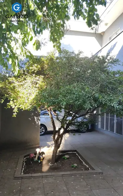 Sobrado com 4 quartos à venda, 142m2 em Vila Osasco, Osasco - SP - imagem 3 Foto 3 de Sobrado com 4 quartos à venda, 142m2 em Vila Osasco, Osasco - SP