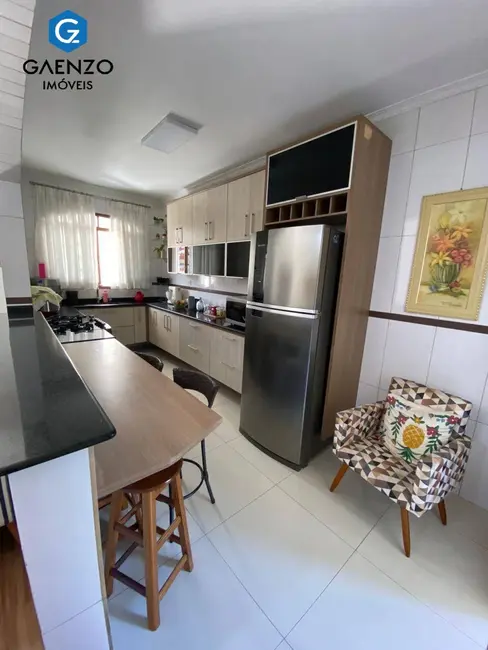Casa com 3 quartos à venda, 400m2 em Jardim das Belezas, Carapicuiba - SP - imagem 7 Foto 7 de Casa com 3 quartos à venda, 400m2 em Jardim das Belezas, Carapicuiba - SP