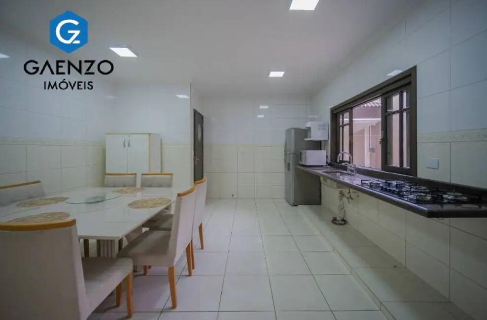 Foto 2 de Casa com 5 quartos à venda, 188m2 em km 18, Osasco - SP