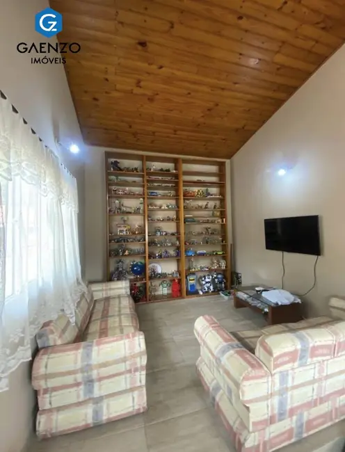 Chácara com 3 quartos à venda, 2000m2 em Remédios, Osasco - SP - imagem 8 Foto 8 de Chácara com 3 quartos à venda, 2000m2 em Remédios, Osasco - SP